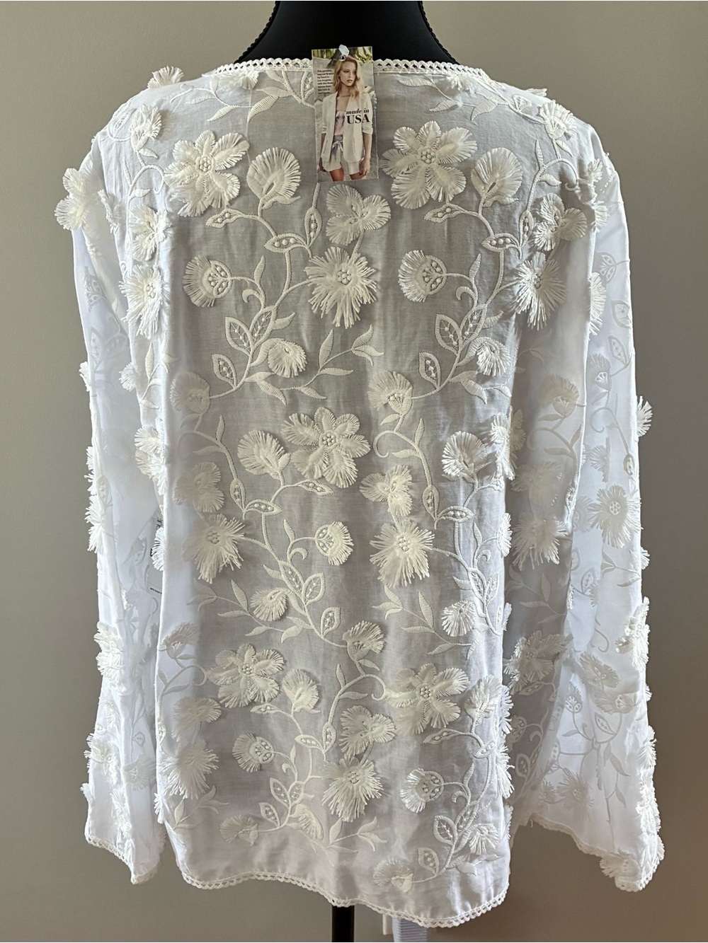 Karen Kane White Embroidered Floral Top - Picture 3 of 7